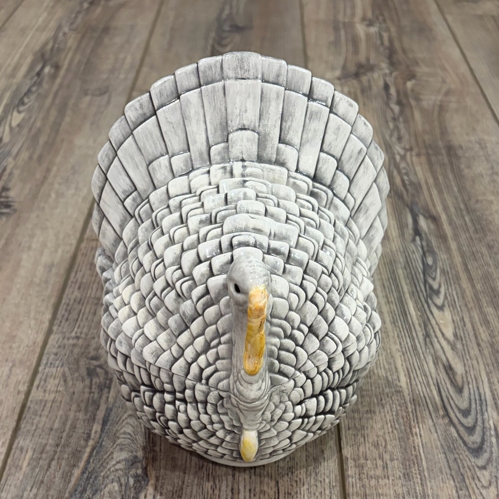 Vintage Style Thanksgiving Turkey Covered Dish - Picture 2 of 9